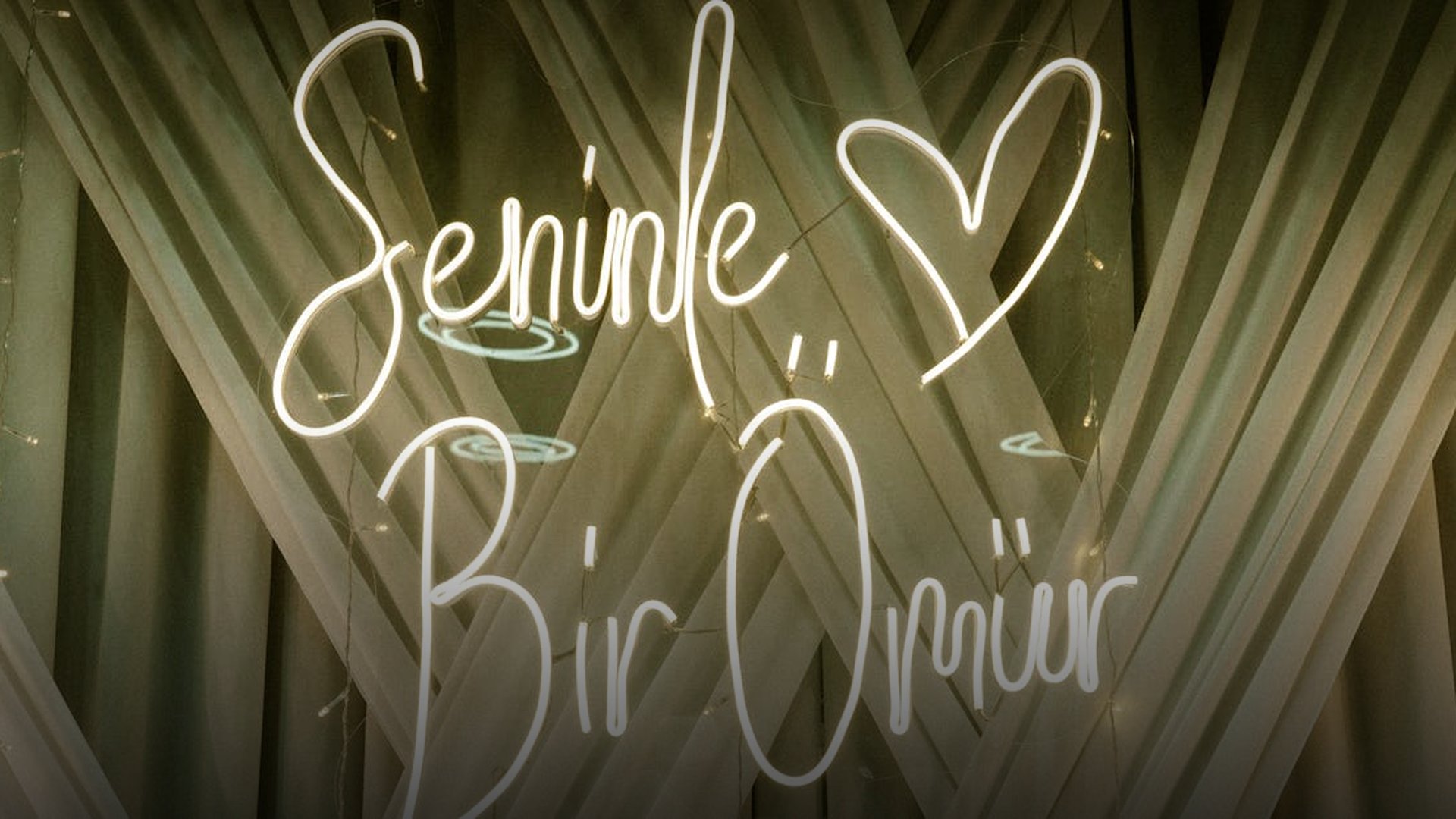 China and ASEAN Sign Declaration on Conduct in South China Sea