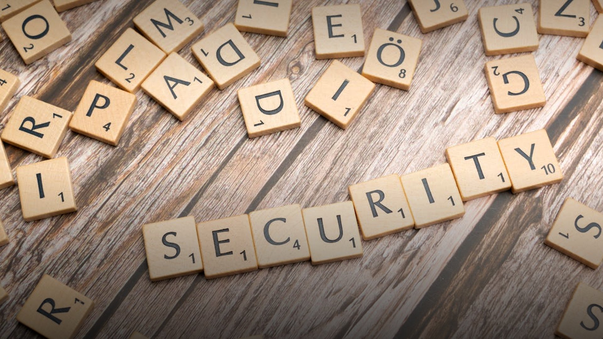 Opposition Bombs Syrian Security Headquarters in Damascus