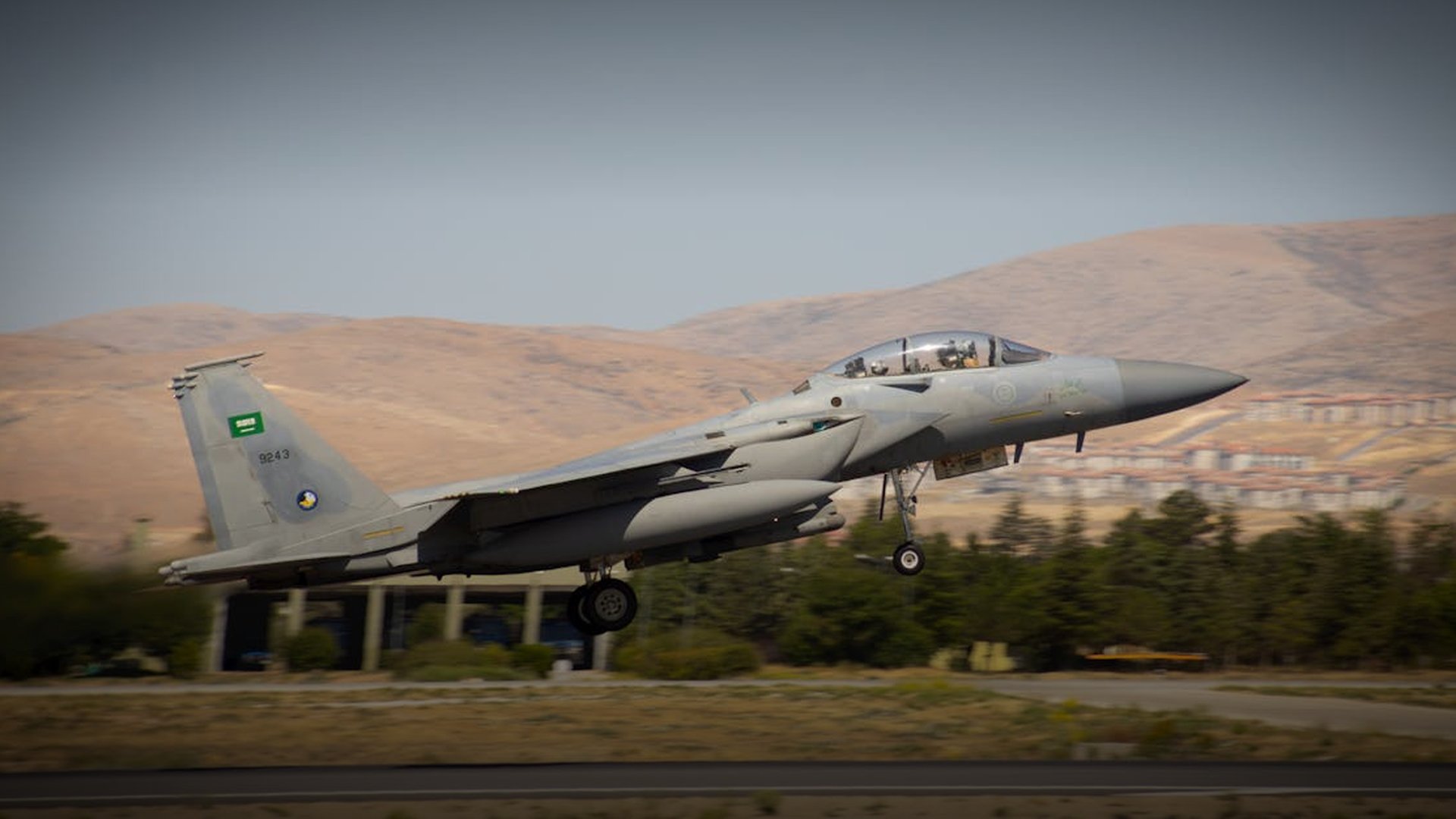 Saudi Arabia Launches 'Decisive Storm' Military Operation in Yemen