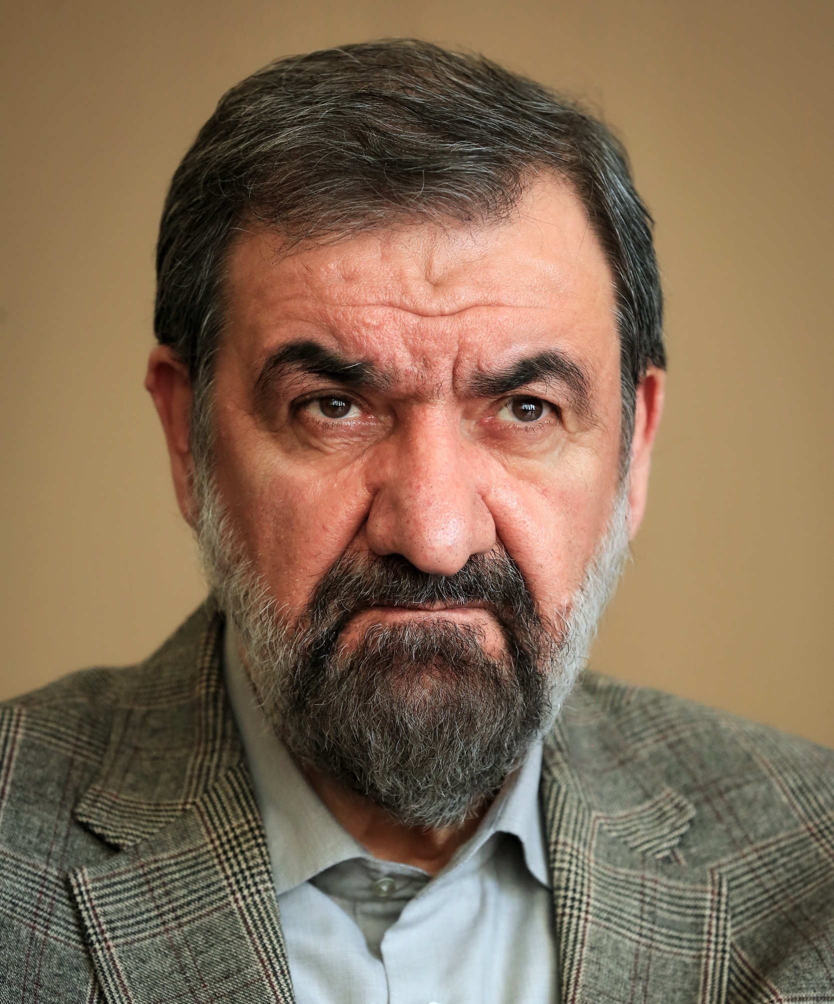 Rezaei Named SNSC Secretary as Gulf Energy Sites Hit